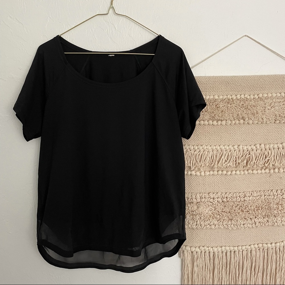 Lululemon Mesh Bottom Top